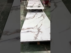 Producción de láminas de mármol UV